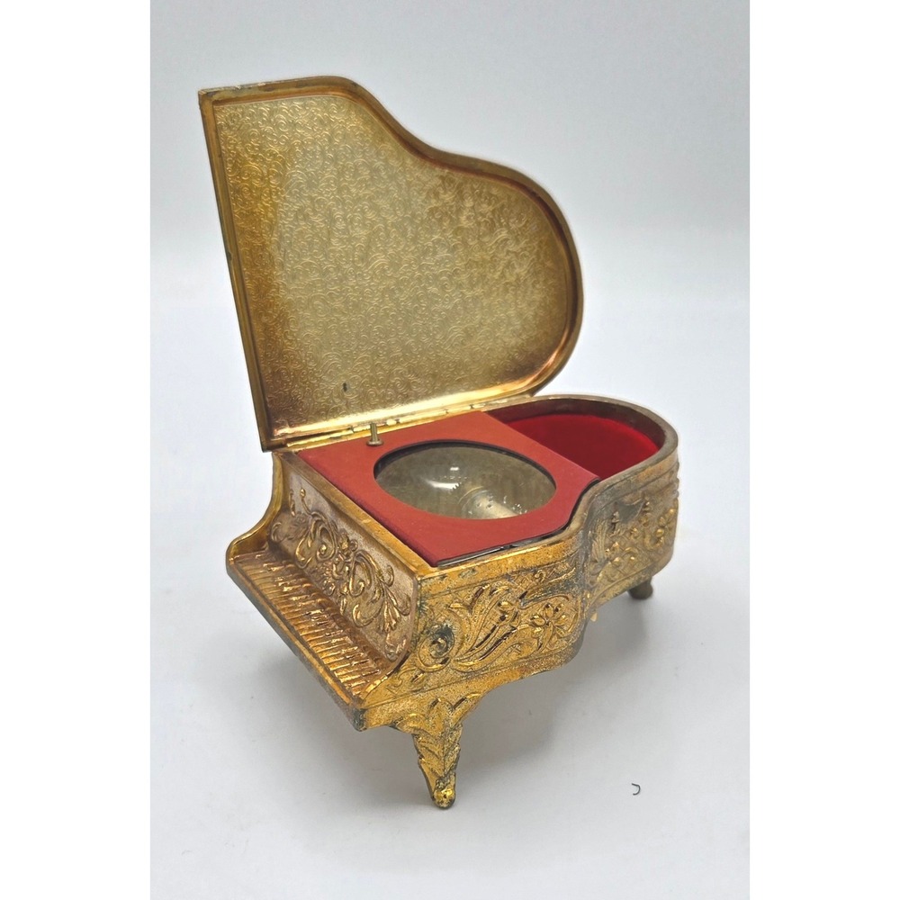 Vintage Hummel-Style Musical‎ Jewelry Box